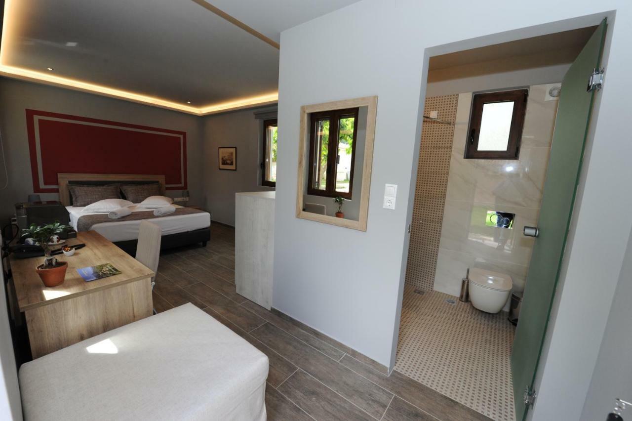 Castle View Bungalows Mystras Exterior foto