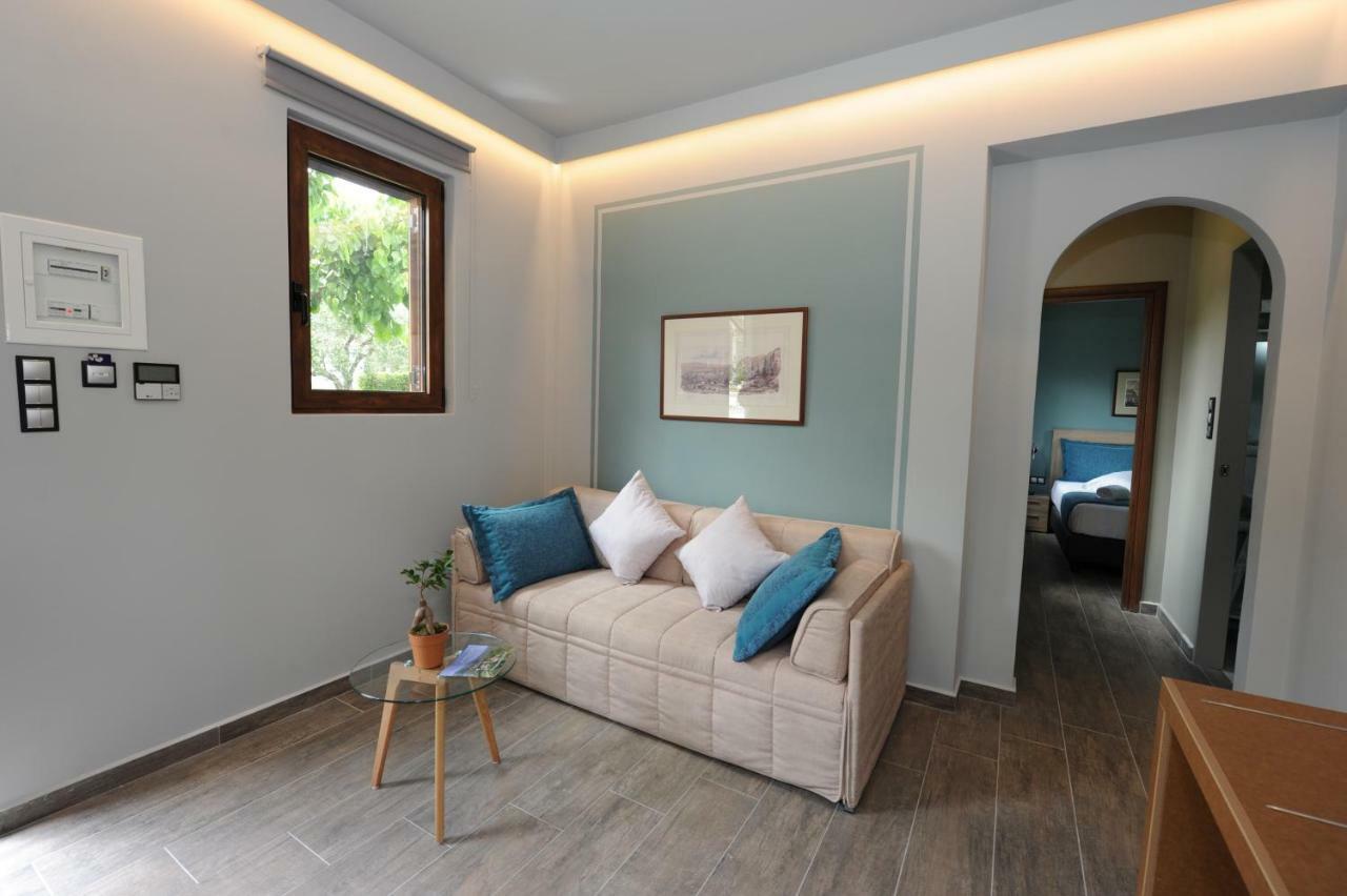 Castle View Bungalows Mystras Exterior foto